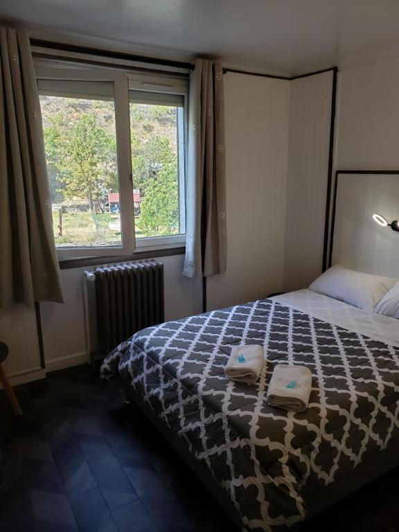 Hotel De La Gare 모단 외부 사진