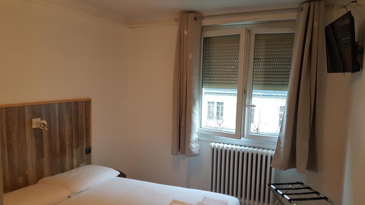 Hotel De La Gare 모단 외부 사진
