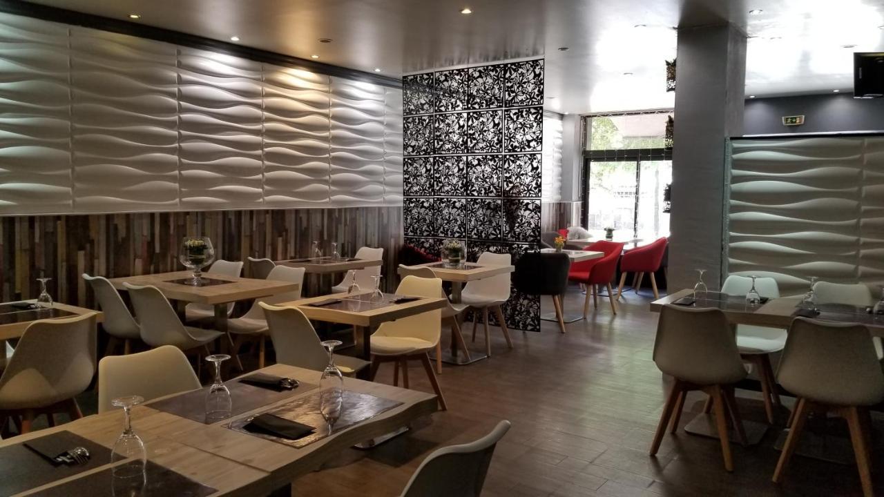 Hotel De La Gare 모단 외부 사진