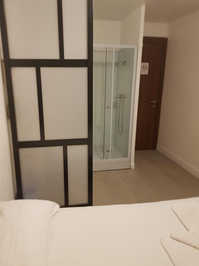 Hotel De La Gare 모단 외부 사진