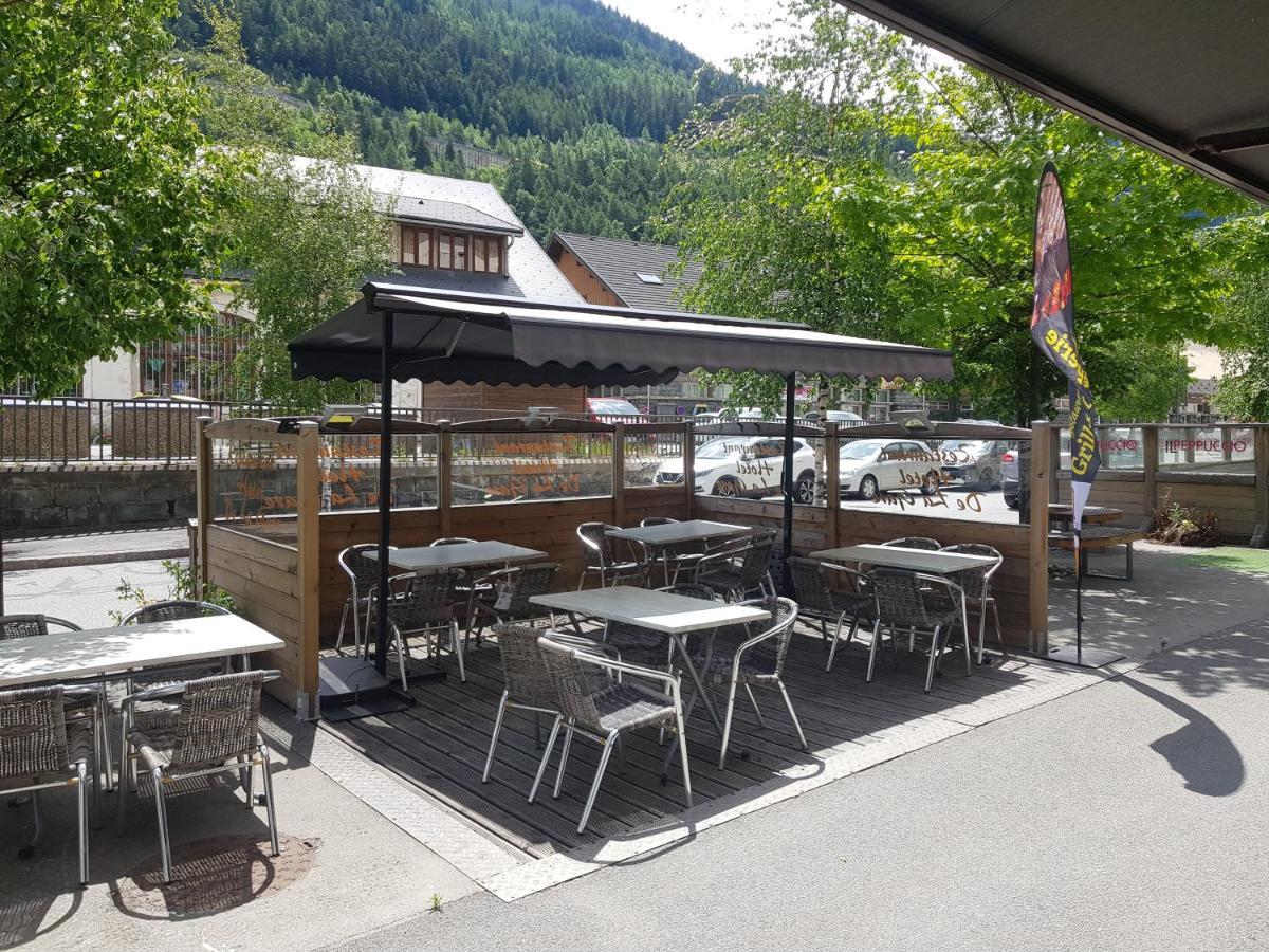 Hotel De La Gare 모단 외부 사진